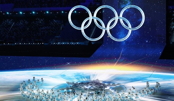 지난 4일 오후 중국 베이징 국립경기장에서 열린 ‘2022 제24회 베이징동계올림픽’ 개회식에서 개막 공연이 펼쳐지고 있다. /사진=연합뉴스