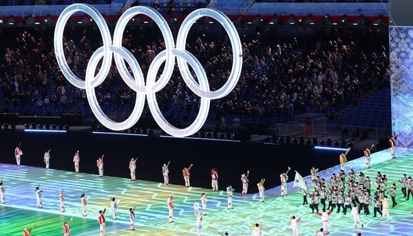 지난 4일 오후 중국 베이징 국립경기장에서 열린 ‘2022 제24회 베이징동계올림픽’ 개회식에서 대한민국 선수단이 입장하고 있다. /사진=연합뉴스