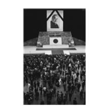 그림. 요시다 시게루-전수장의 국장에 헌화하는 사람들, 1967. 10. 31. 도쿄무도관, 時事通信