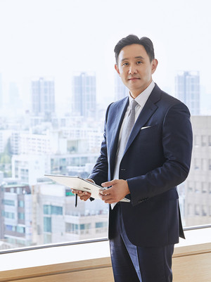 [초점] 원아시아 지창배 유죄에...'배임·손배 피소' 최윤범 고려아연 회... - 뉴스 썸네일 이미지